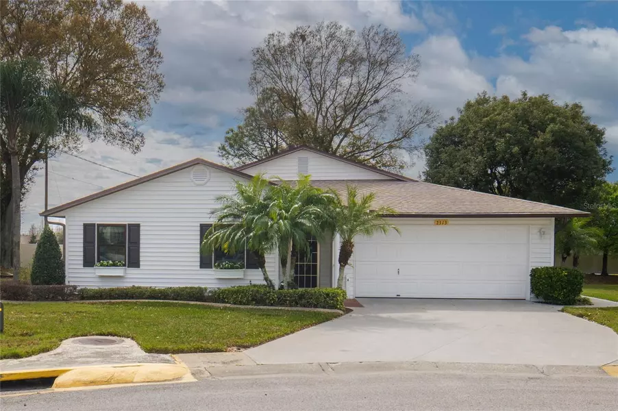 2313 GOLDEN HORSESHOE CIR S, Lakeland, FL 33810