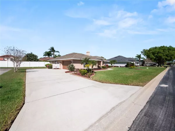 Lakeland, FL 33812,5544 HIGHLANDS VISTA CIR