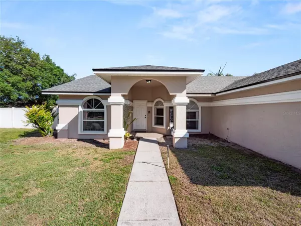 Lakeland, FL 33809,710 LAMP POST LN