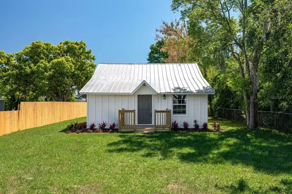 314 W SMITH AVE, Lake Hamilton, FL 33851