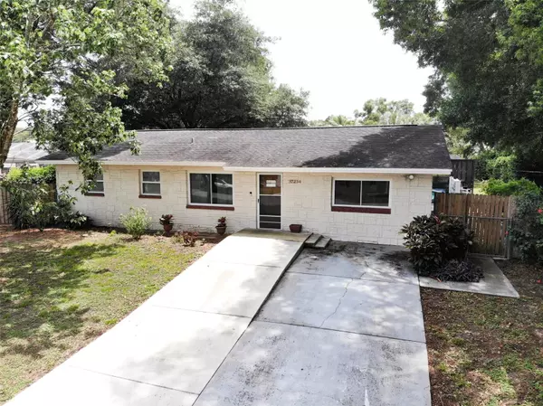 Zephyrhills, FL 33541,37234 NICOLE AVE