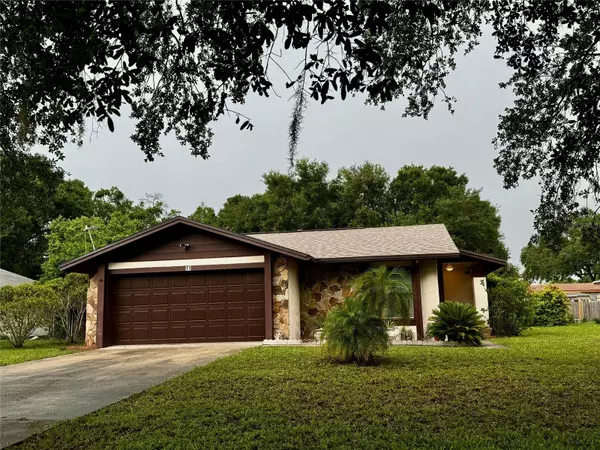 11 E GROVE AVE, Lake Wales, FL 33853