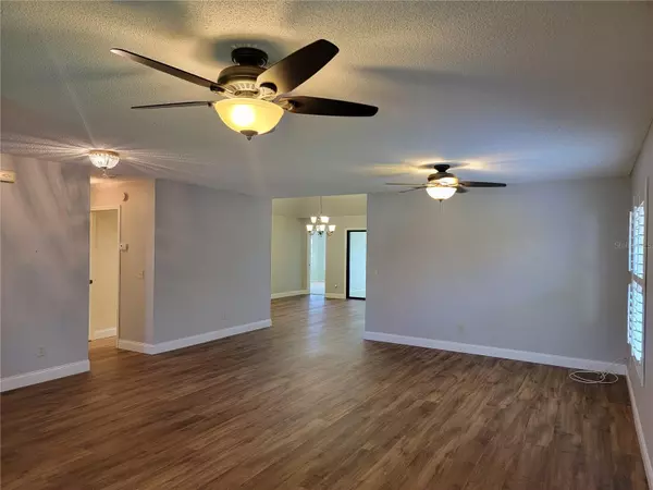 Lakeland, FL 33803,727 MARTINIQUE CIR