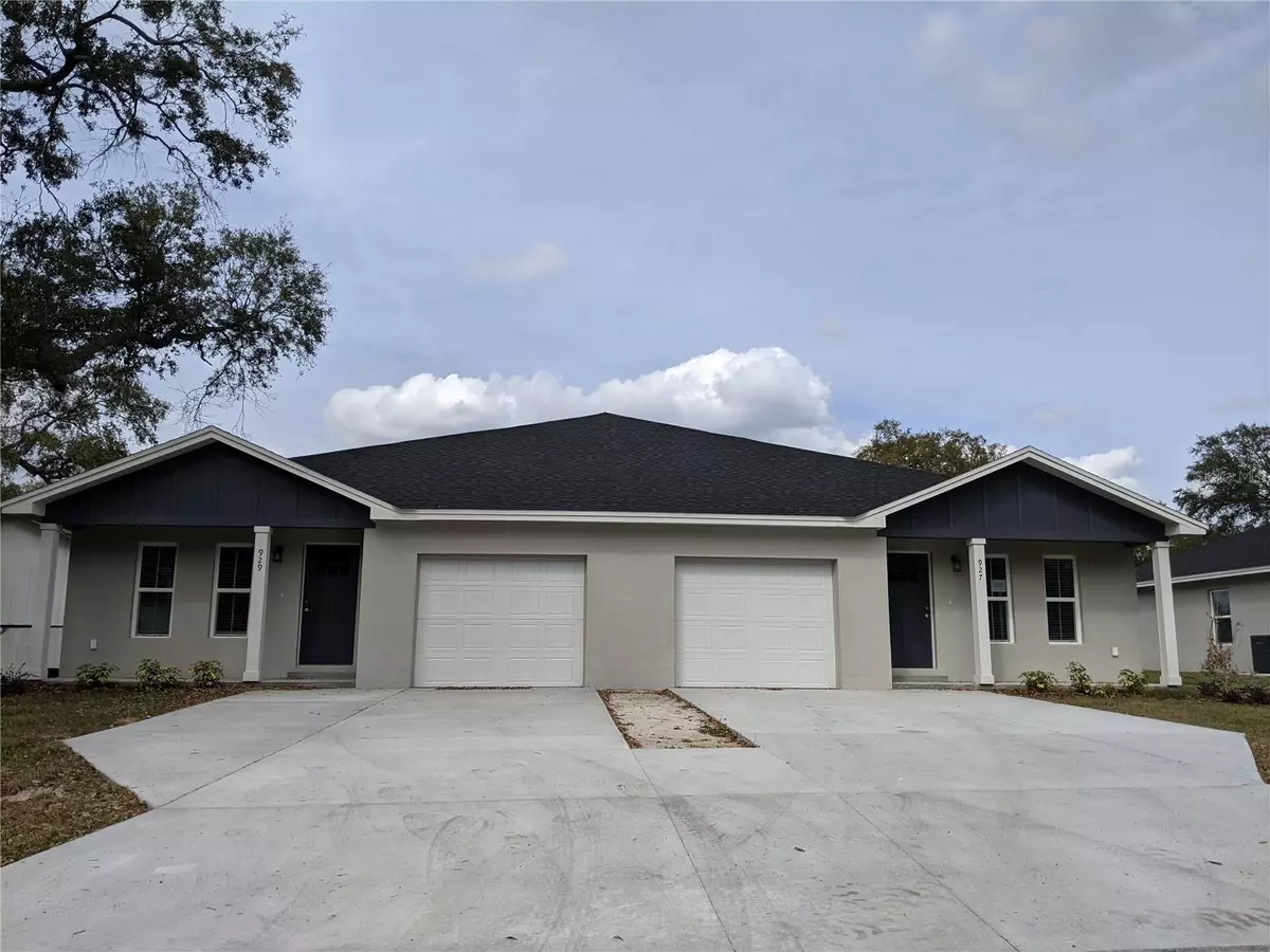 Lakeland, FL 33813,917 WINNIE LN