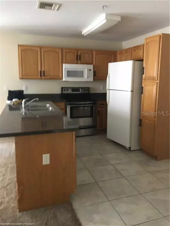 Avon Park, FL 33825,1009 W PLEASANT ST #1