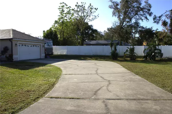 Lakeland, FL 33812,5254 SNOWY HERON DR