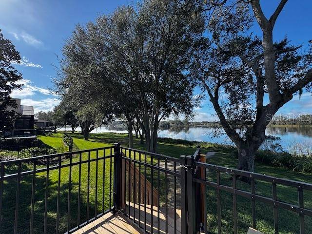 Polk City, FL 33868,480 MEANDERING WAY