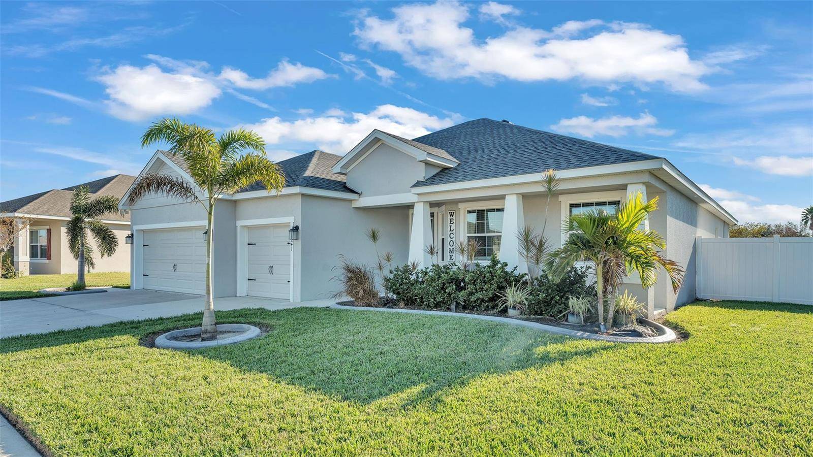 Auburndale, FL 33823,241 WALKERS POINT DR