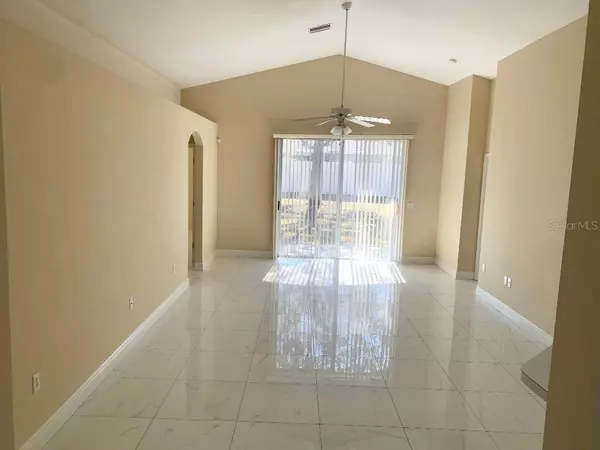 Lakeland, FL 33810,3746 ROLLINGSFORD CIR