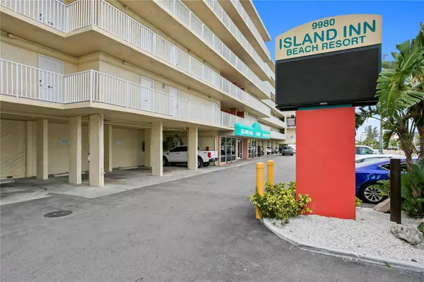 St Petersburg, FL 33706,9980 GULF BLVD #307