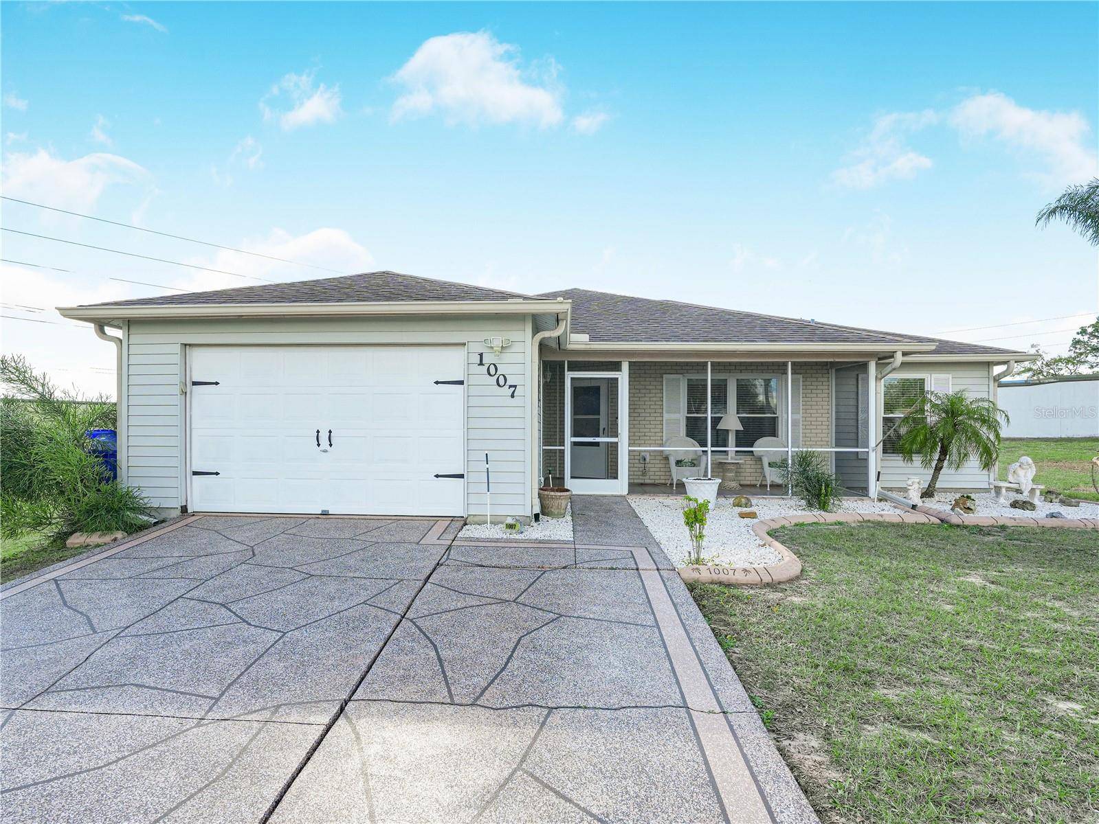 1007 CANARY CIR S, Lakeland, FL 33809