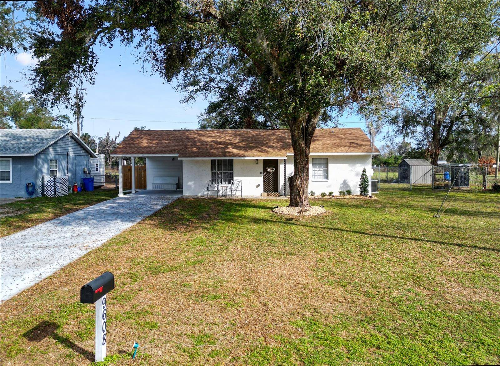 9608 THERESA DR, Thonotosassa, FL 33592