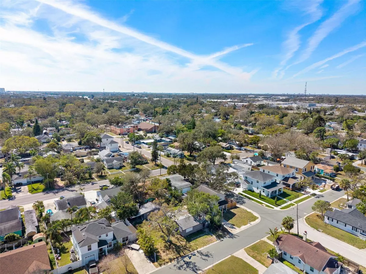 St Petersburg, FL 33713,1748 31ST AVE N