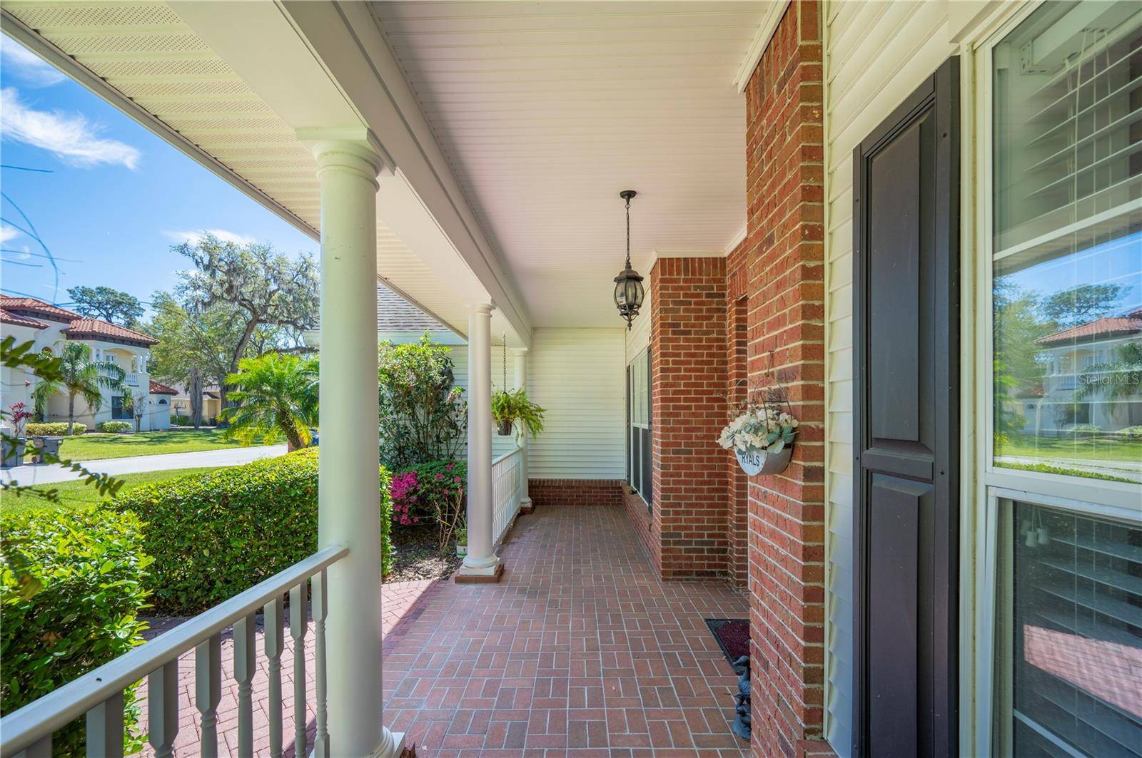 Lakeland, FL 33813,940 ASHTON OAKS CIR