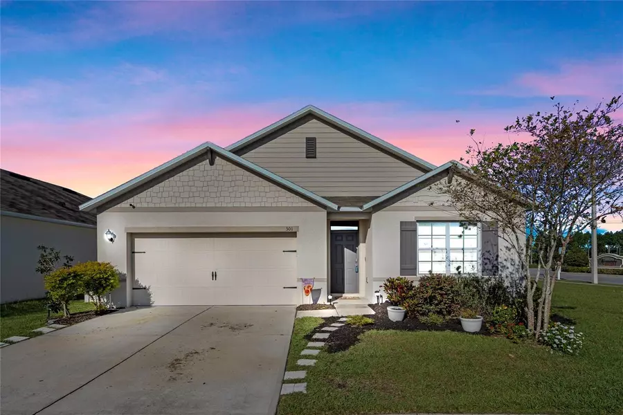 301 ST GEORGES CIR, Eagle Lake, FL 33839