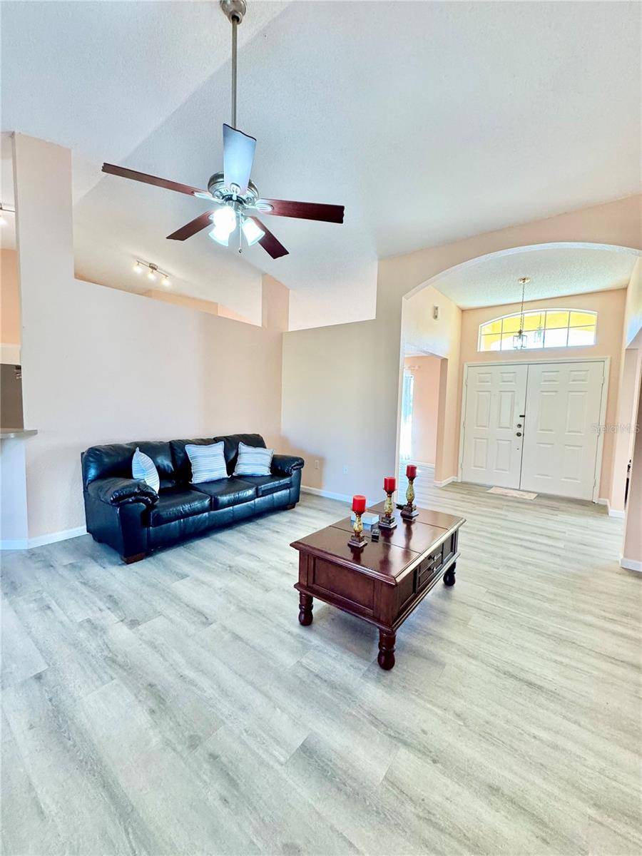 Winter Haven, FL 33884,7185 SUMMIT DR