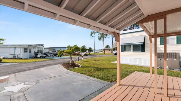 Winter Haven, FL 33881,7046 FAIRVIEW VILLAGE CIR