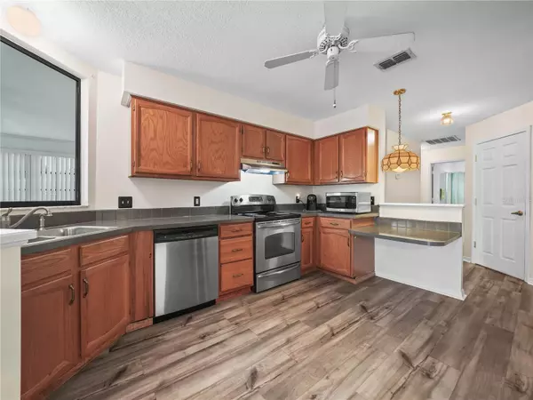 Lakeland, FL 33809,537 EAGLE RUN