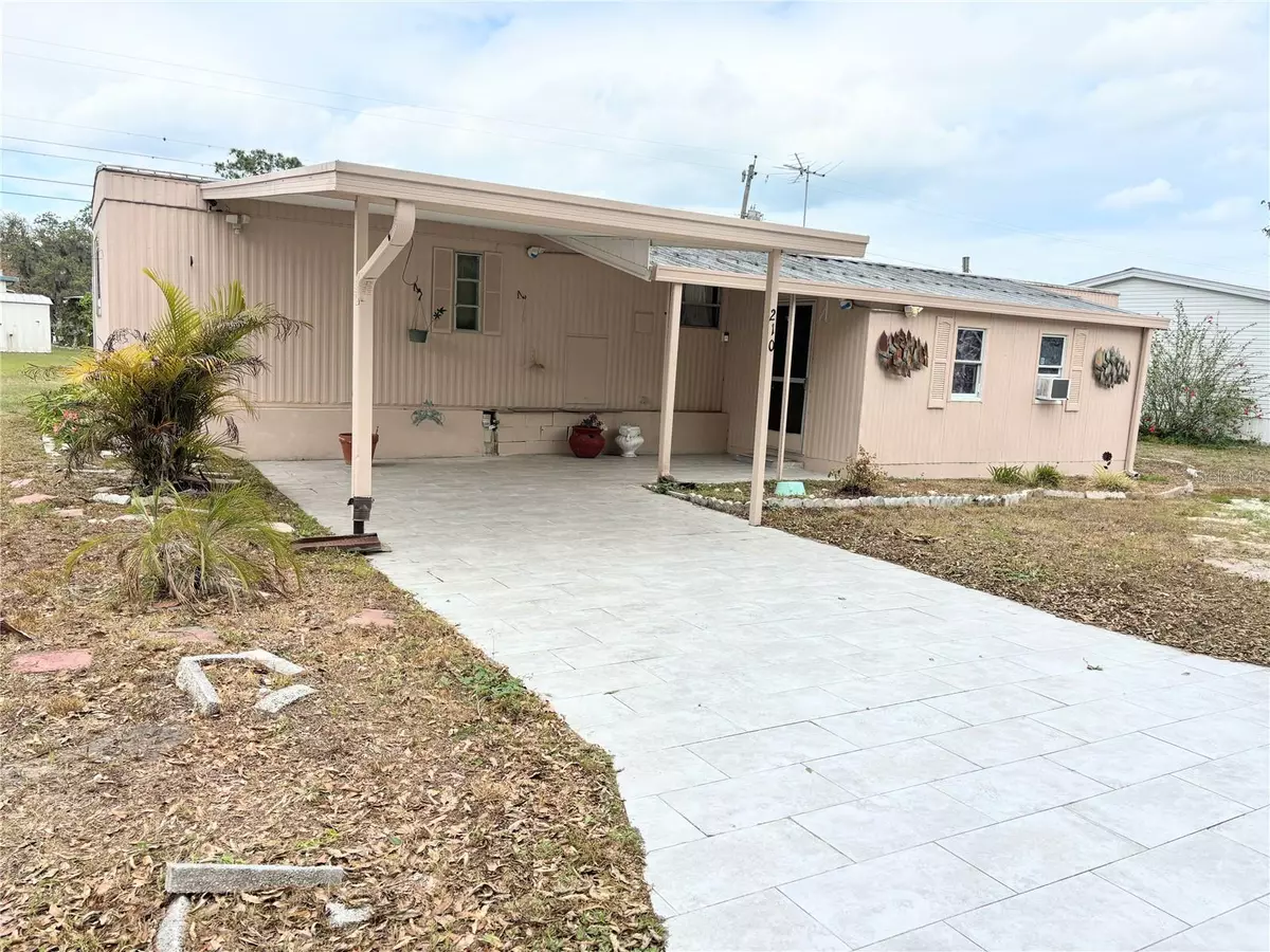 Lakeland, FL 33809,210 JANET LN