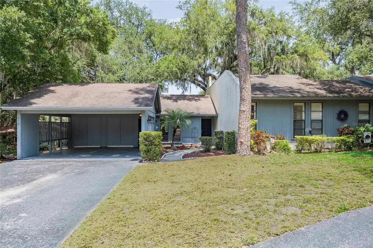 Lakeland, FL 33813,319 SHADOW MOSS CT #319