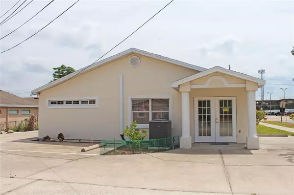 Lakeland, FL 33805,2404 LAKELAND HILLS BLVD