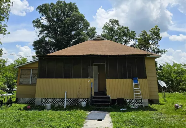 4885 CHERRY DR, Mulberry, FL 33860