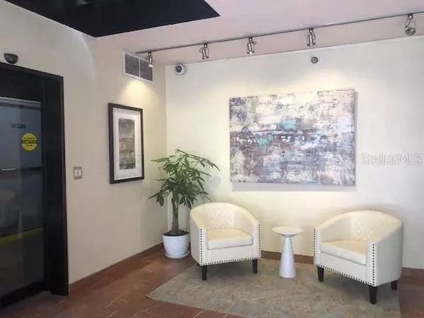 Orlando, FL 32801,530 E CENTRAL BLVD #405