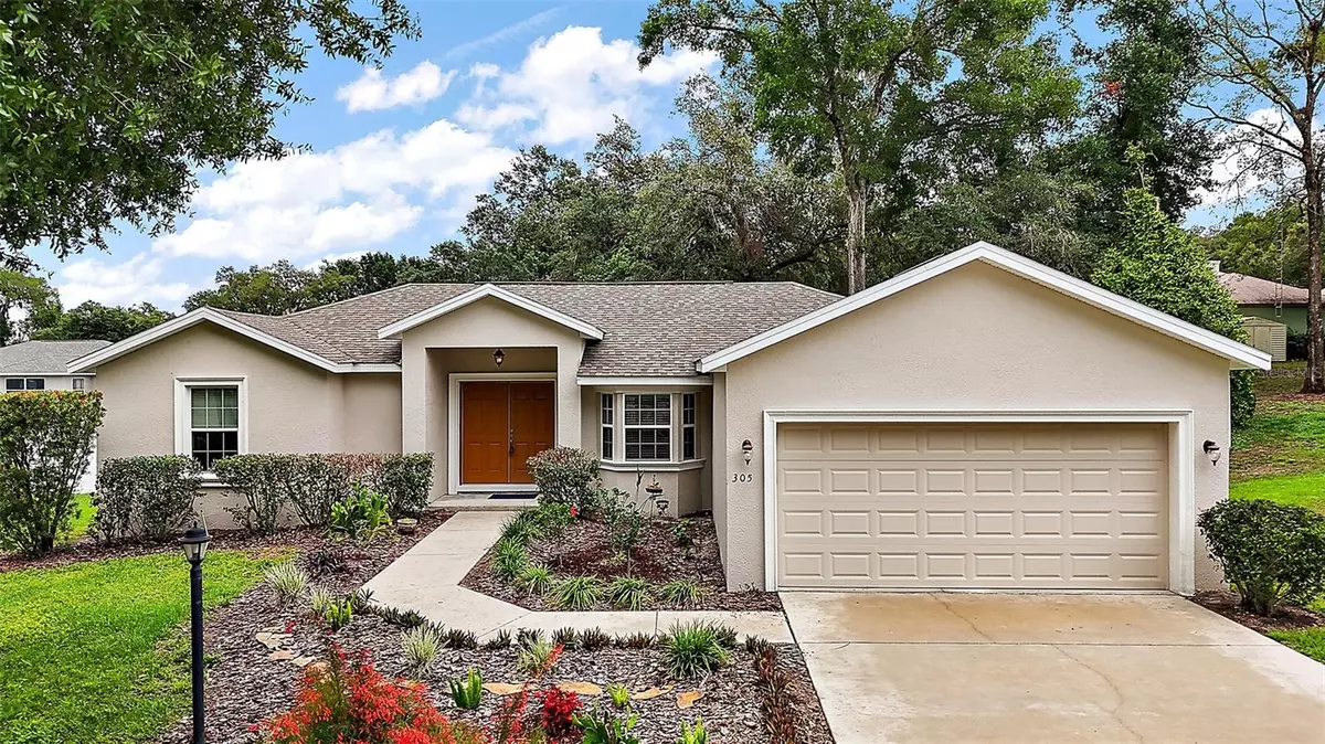 Lady Lake, FL 32159,305 WOODS LANDING DR