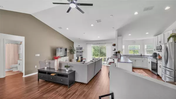 Lakeland, FL 33811,4582 PENKERT PL