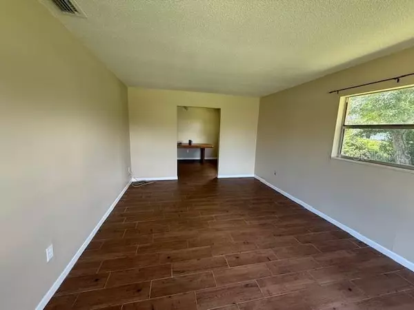 Lakeland, FL 33813,4923 CELIA CIR W