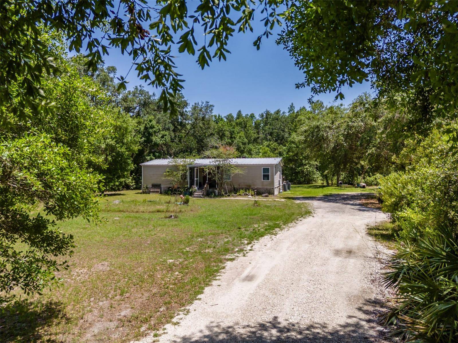 5205 BRUTON RD, Plant City, FL 33565