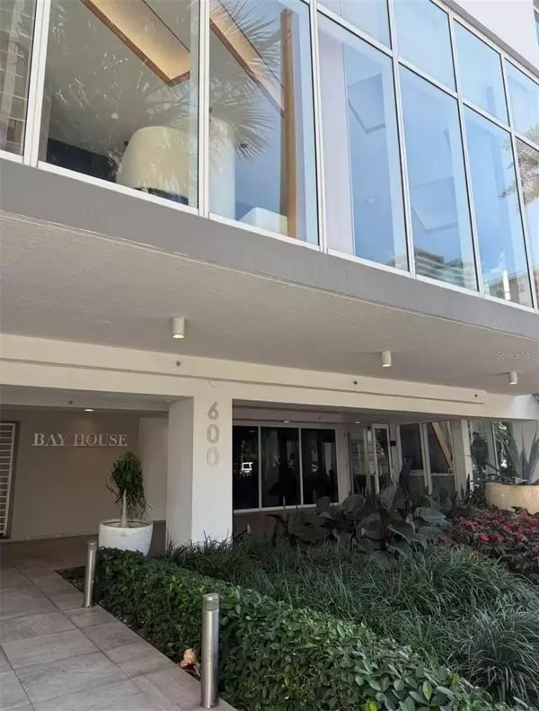 Miami, FL 33137,600 NE 27TH ST #604