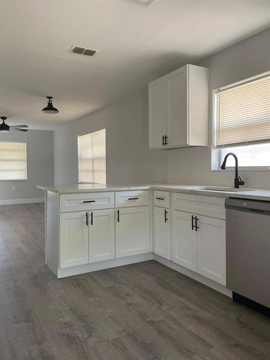 Lakeland, FL 33809,854 SHIRLEY ANN TRL #854/856