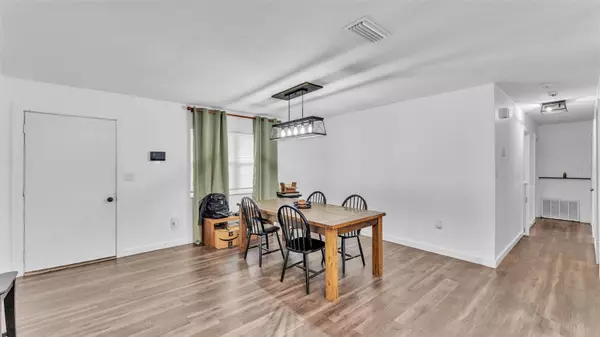 Lakeland, FL 33811,5316 FORESTBROOK DR E