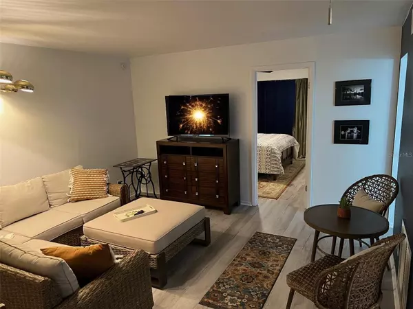 Winter Haven, FL 33884,1100 MARTINIQUE DR #203