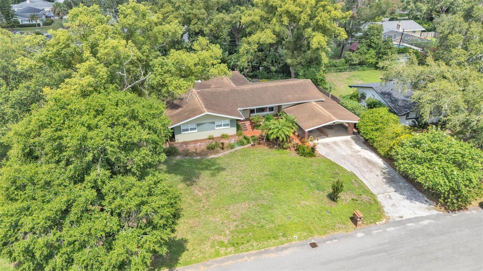 Lakeland, FL 33813,4219 FOREST HILLS DR