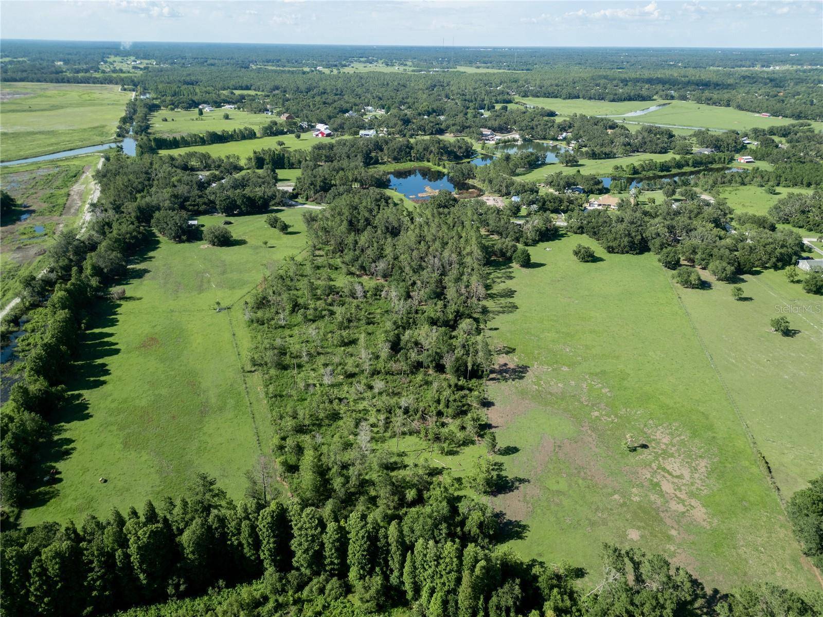 Lakeland, FL 33810,912 GIANT OAK RD