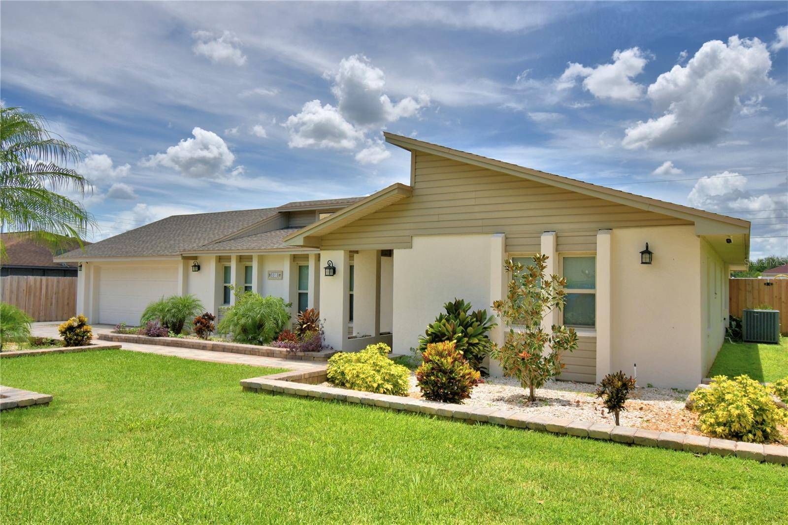 Lakeland, FL 33812,5313 NICHOLS DR W