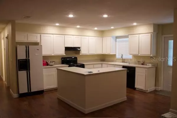 Lakeland, FL 33813,4825 KIMBALL CT E