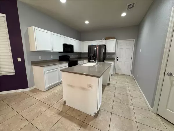 Ocala, FL 34474,4665 SW 40TH PL