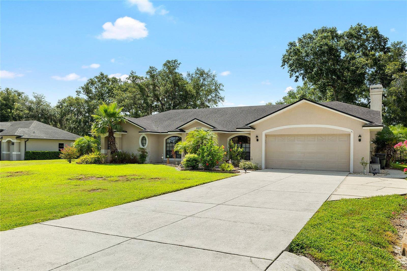 Lakeland, FL 33811,2208 DEERBROOK DR