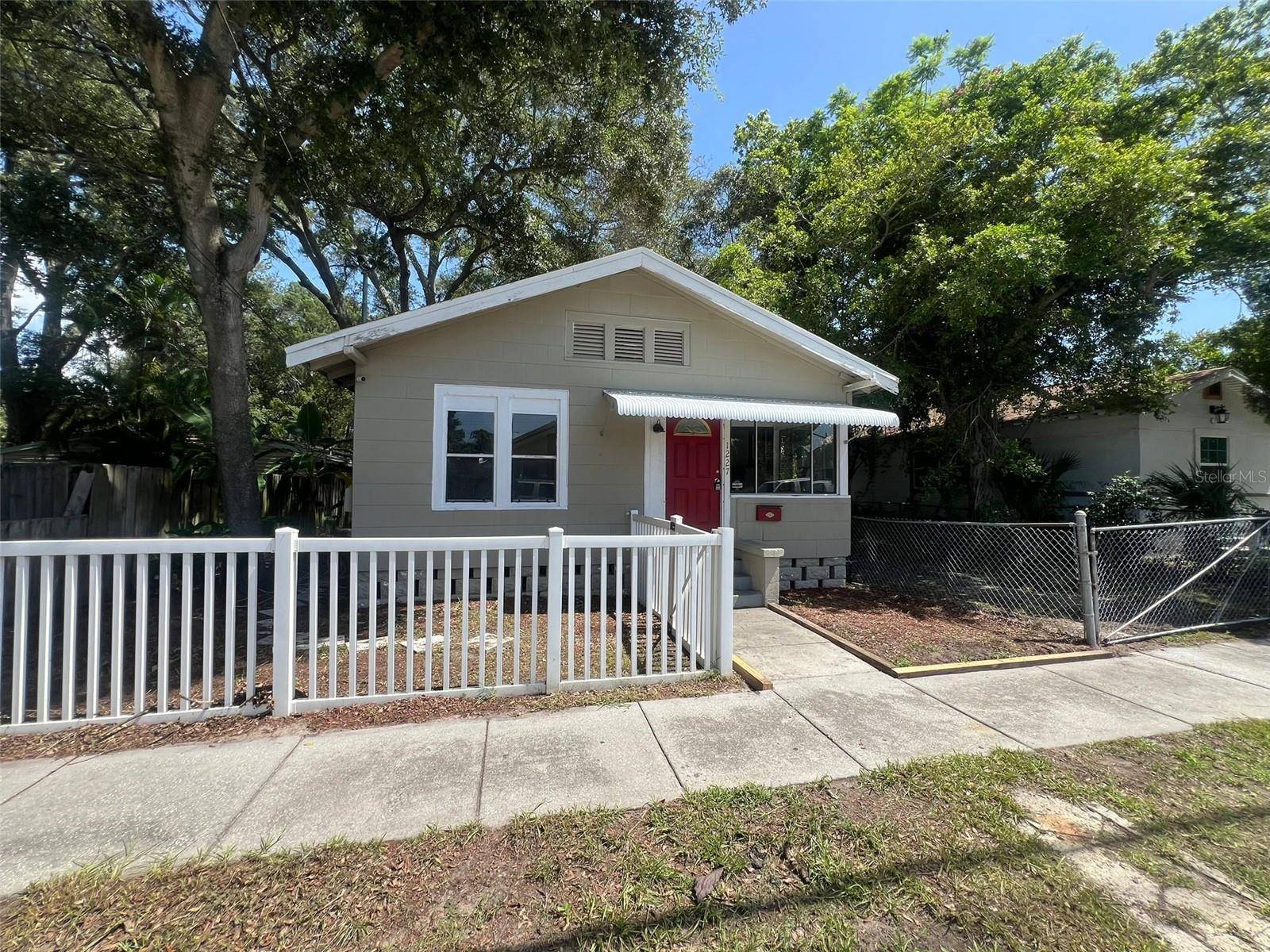 St Petersburg, FL 33705,1227 13TH AVE S