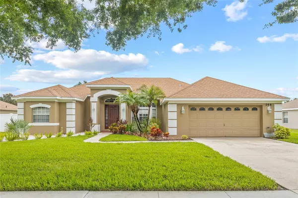 144 COSTA LOOP ST, Auburndale, FL 33823