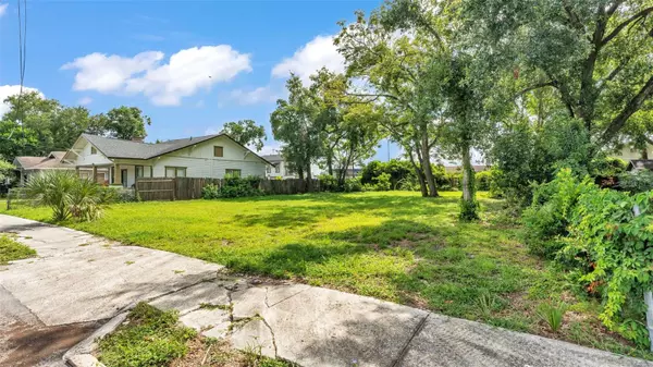 Lakeland, FL 33801,122 BLUEFIELD AVE