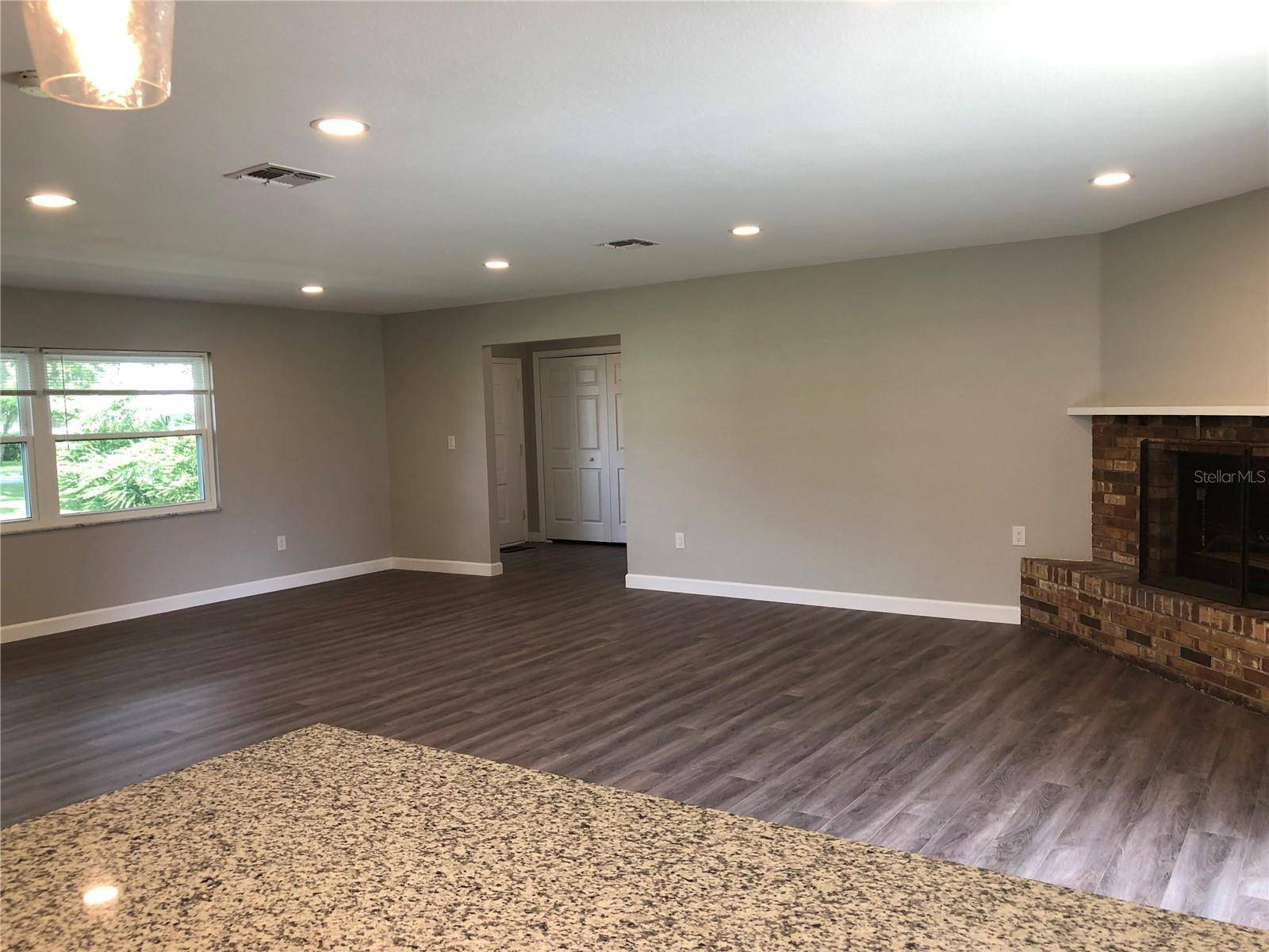 Lakeland, FL 33813,5815 OLD SCOTT LAKE RD