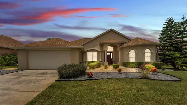 5564 PEBBLE BEACH DR, Lakeland, FL 33812