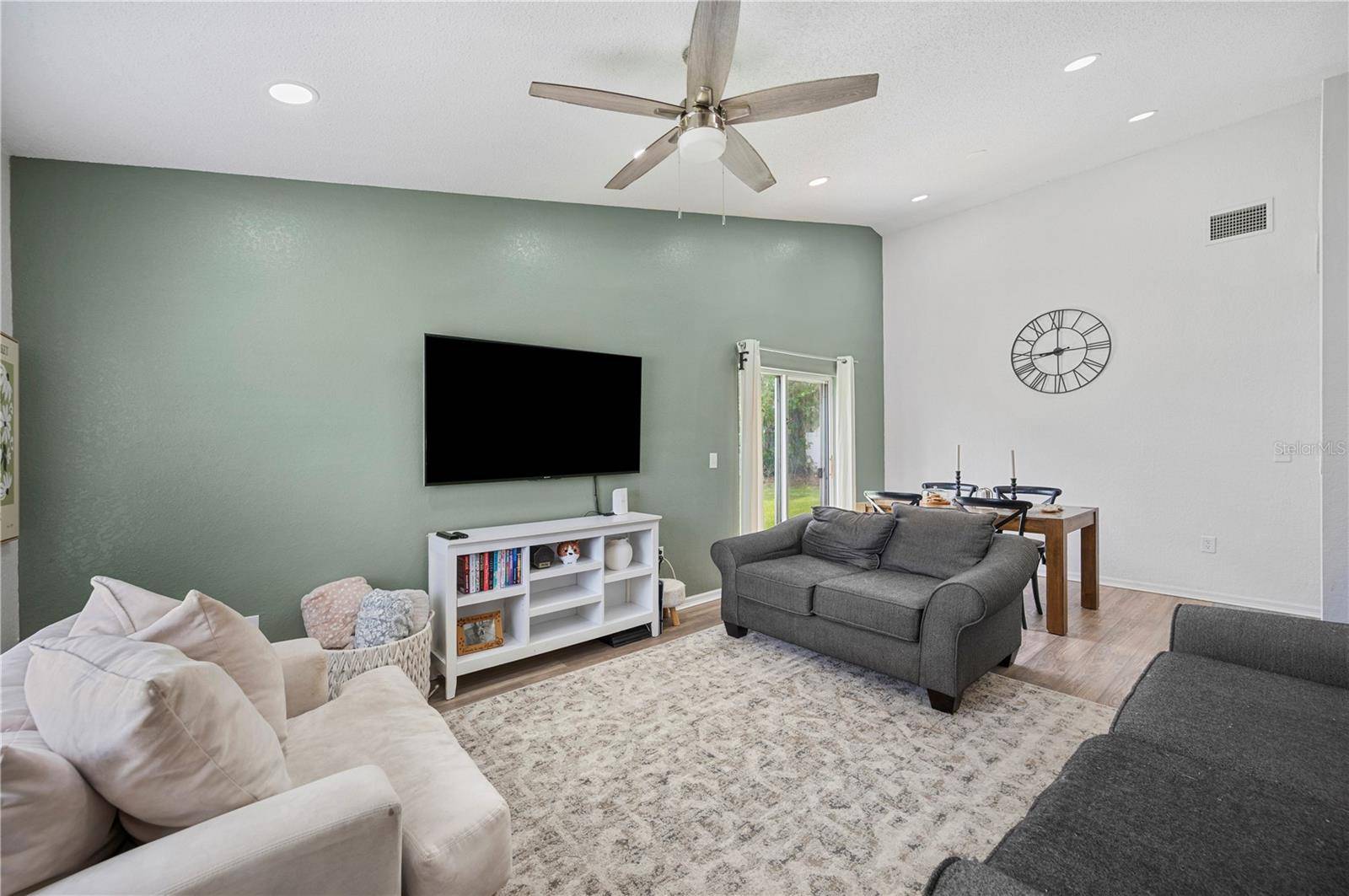 Lakeland, FL 33811,1009 MEADOWOOD POINTE RD