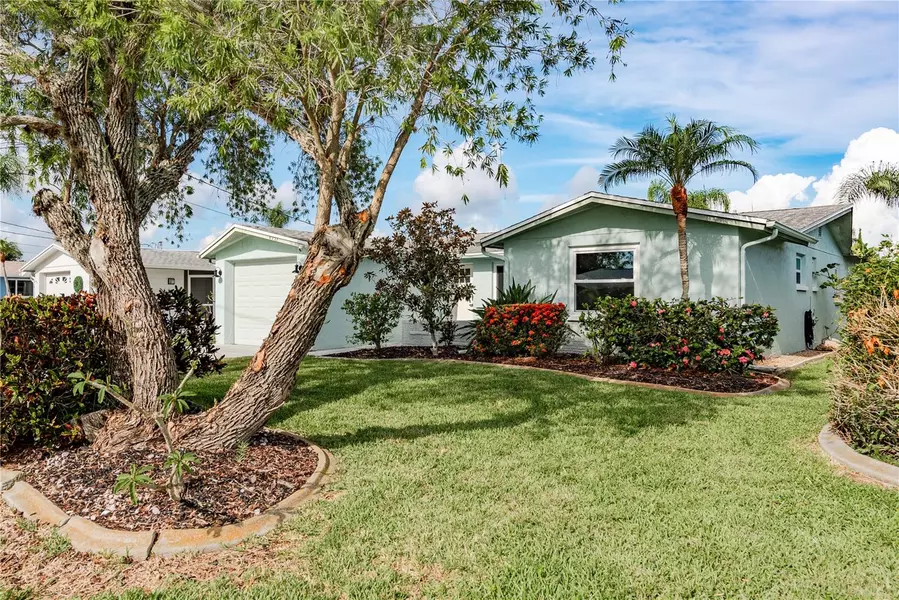 4953 BLUE HERON DR, New Port Richey, FL 34652
