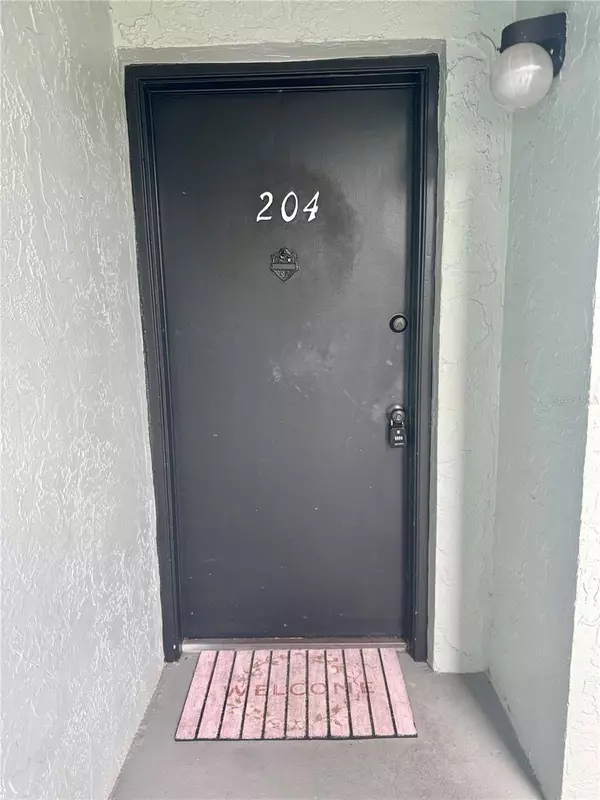 Tampa, FL 33613,14413 AMERICANA CIR #204