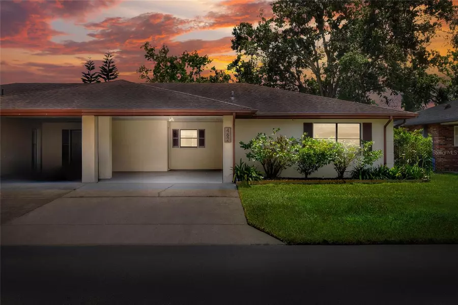 462 LAKE CAROLYN CIR, Lakeland, FL 33813